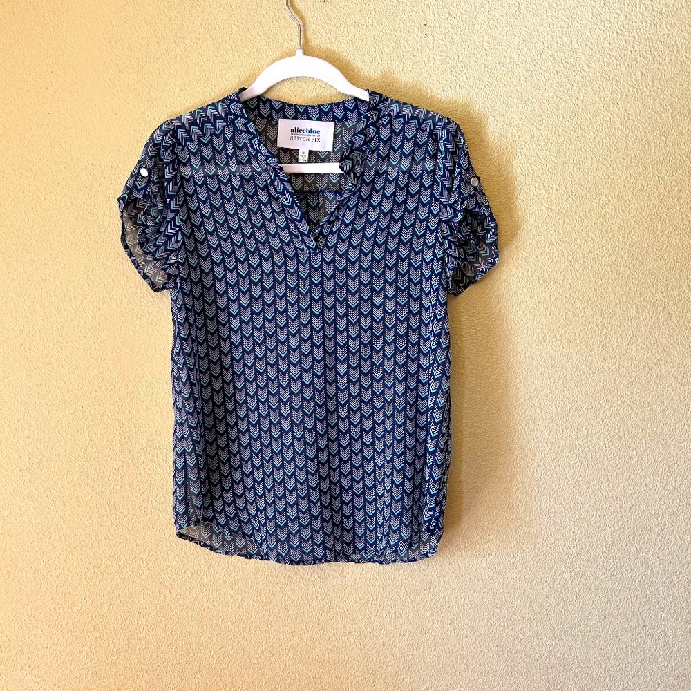 Alice Blue‎ Top Short Sleeve Sheer Blouse V-Neck Blue Green Pattern Size Small